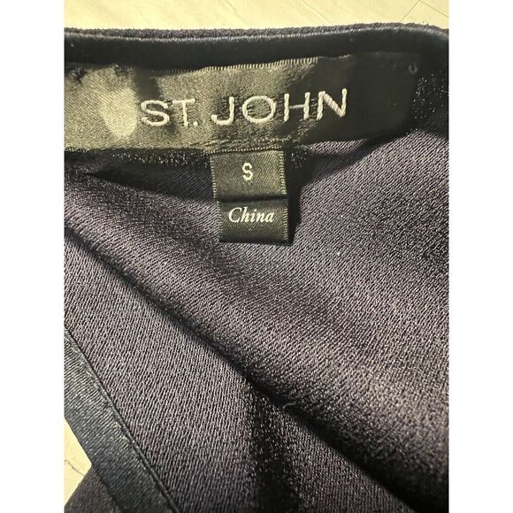 St. John Womens Small Dressy Top Navy Blue Asymmetrical Hem Short Sleeves Flowy - Picture 7 of 11
